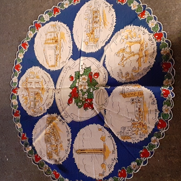 Vintage 4 piece set hankies - Picture 3 of 5